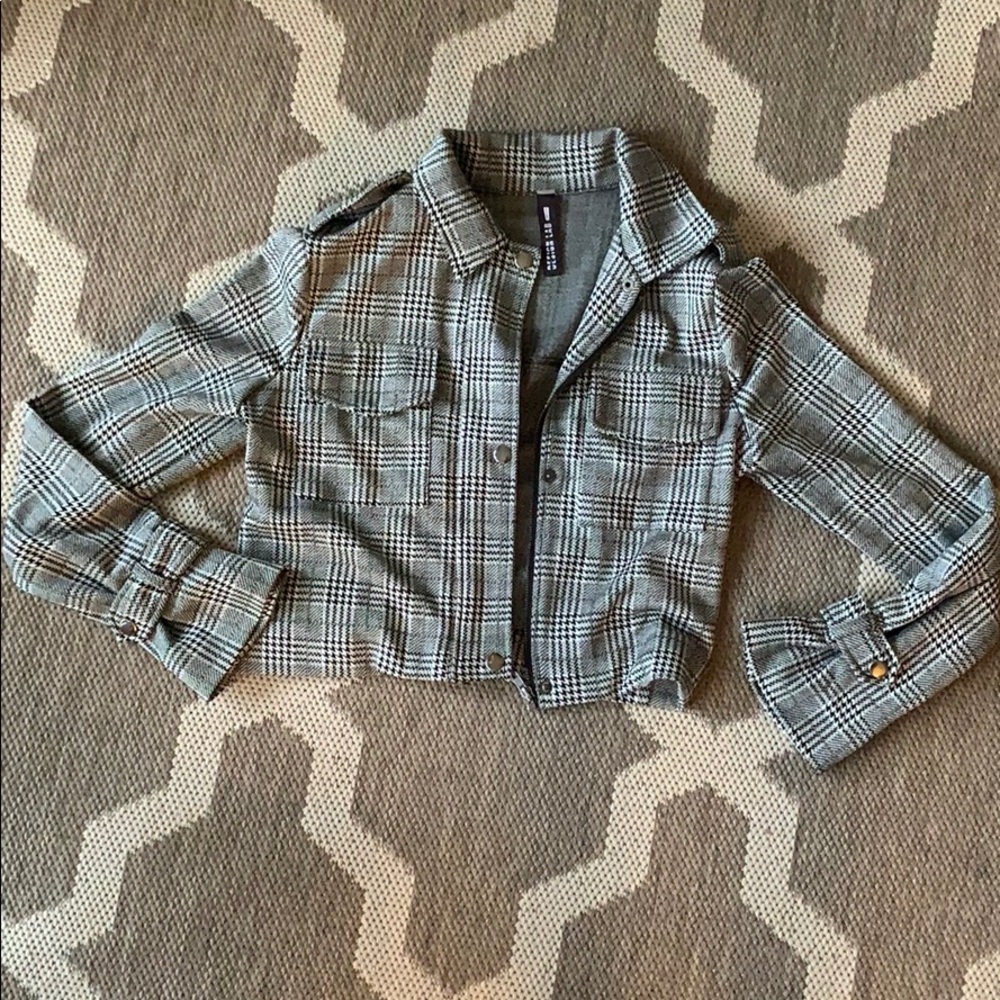Houndstooth Print Crop Jacket